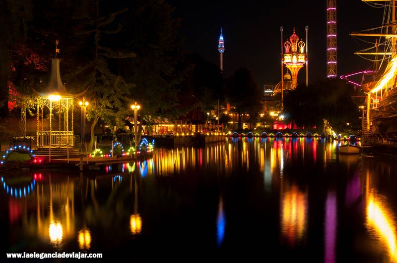 Luces del Tívoli por la noche