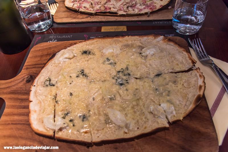 Tarte Flambée de quesos en Le Caprice