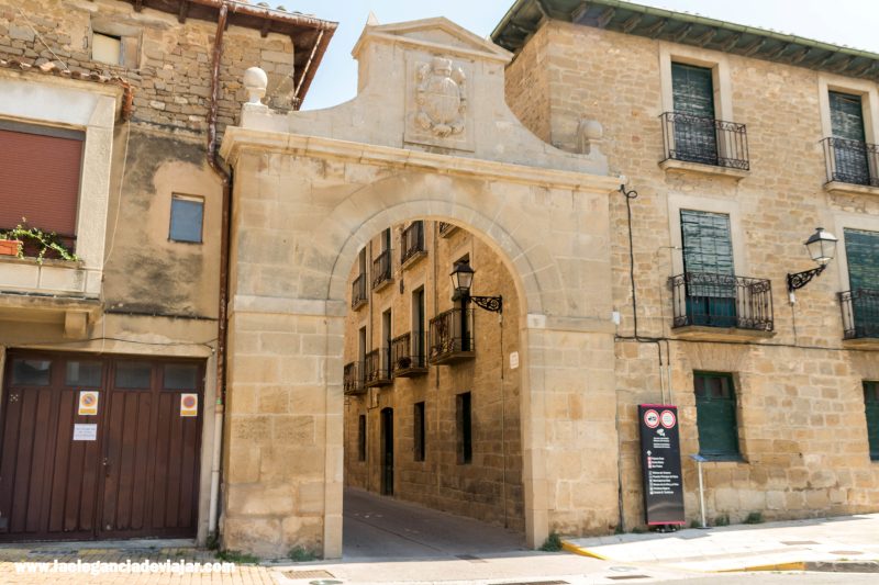 Puerta de entrada a Olite