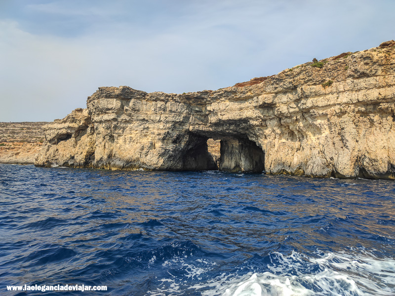 Las cuevas de Comino