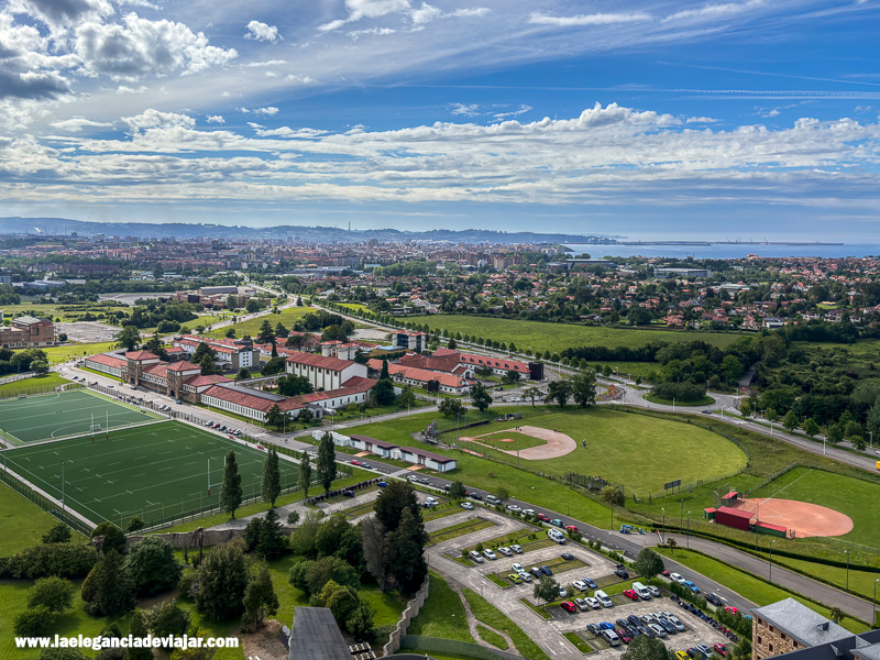 Vistas desde la torre de la Laboral