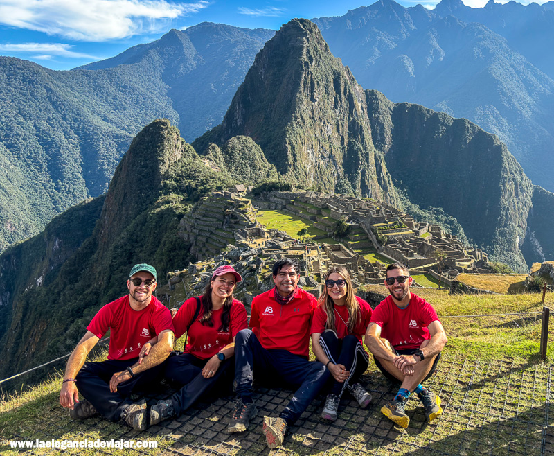 Equipo en Machu Picchu