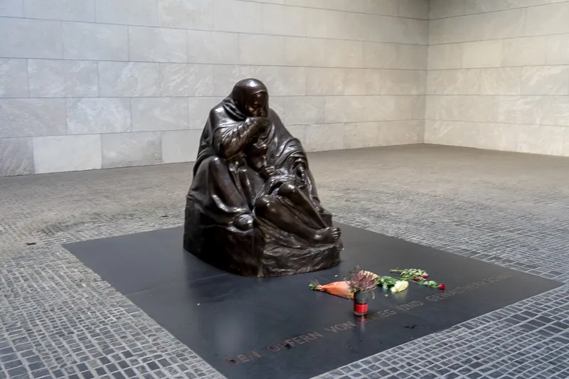 Nueva Guardia en Berlín