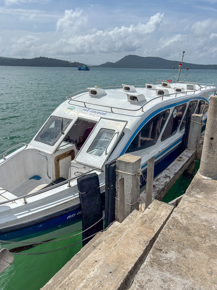 Ferry a Koh Rong