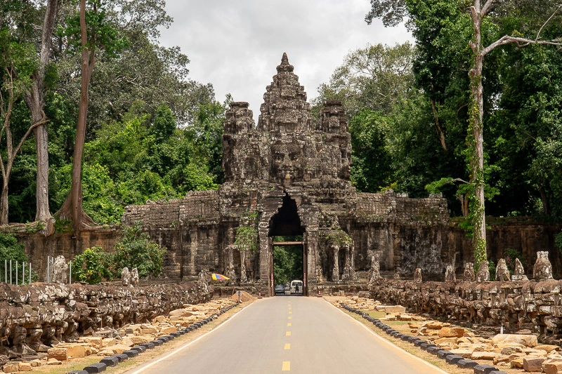 Puerta sur de Angkor