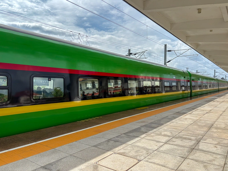Tren en Laos